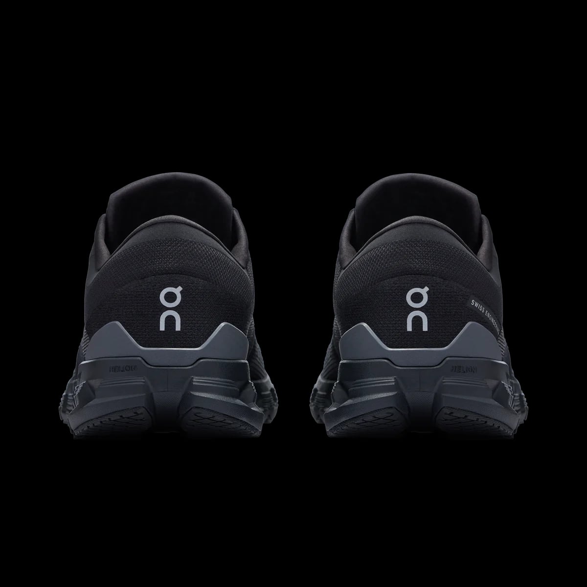 On Cloud X 4 — black / eclipse — rear view (official reference photograph)