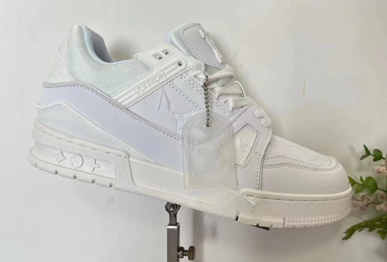 Louis Vuitton Second-Generation Sneakers — supplied photograph 10