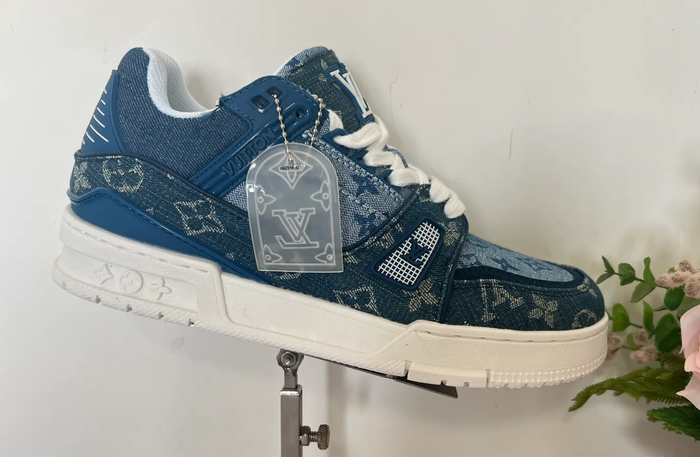 Louis Vuitton Second-Generation Sneakers — supplied photograph 12