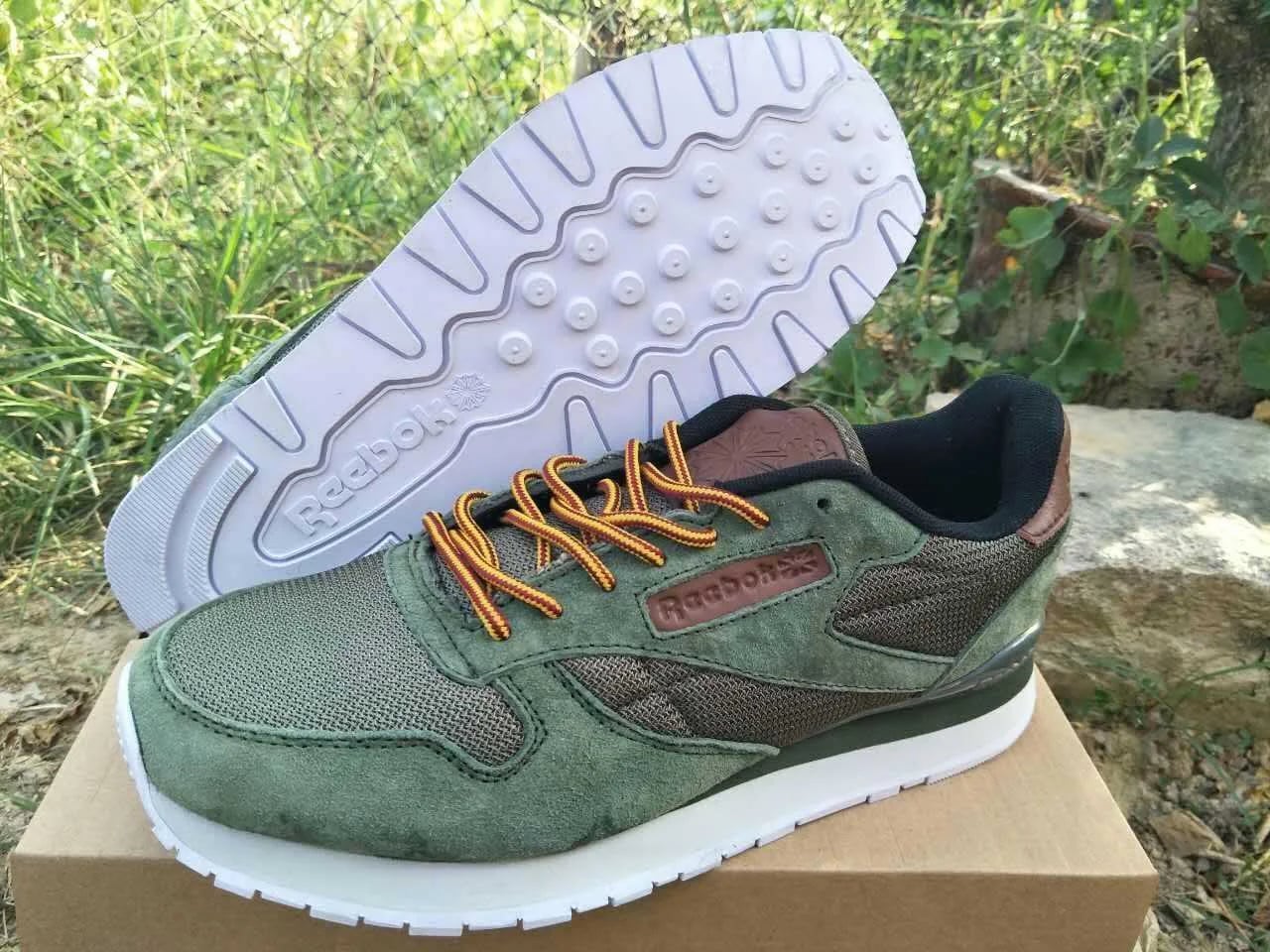Reebok Classic Leather — Army Green — supplied view