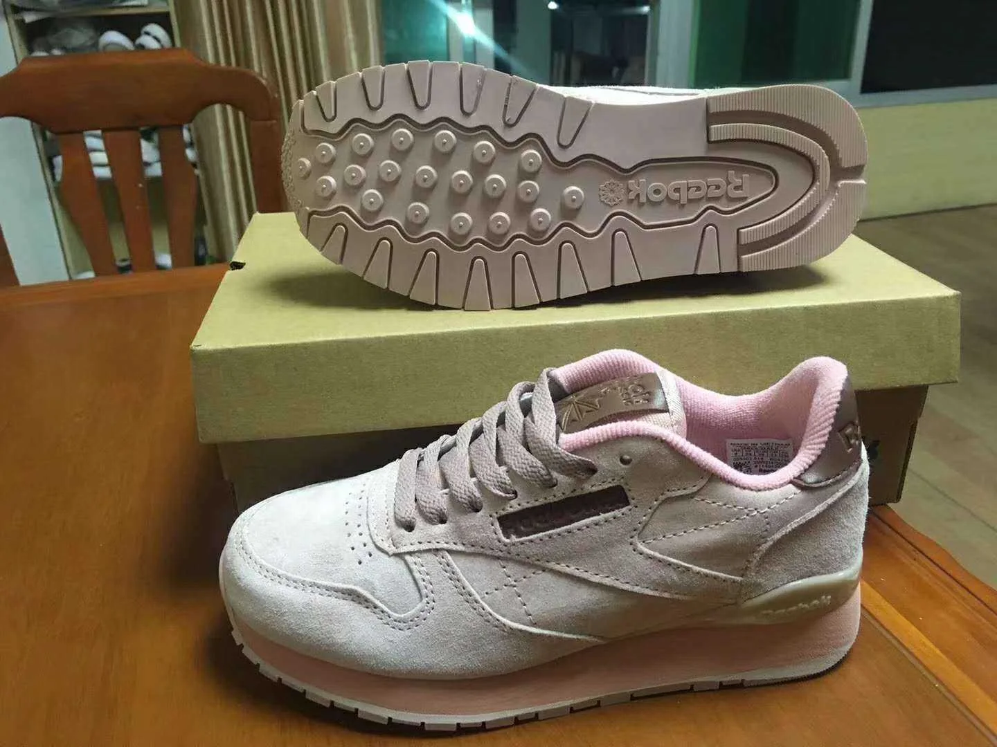 Reebok Classic Leather — supplied view