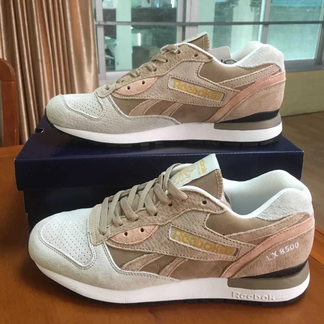Reebok LX8500 — Champagne — supplied view